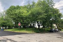 Land for sale in Richmond County, New York