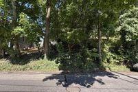 Land for sale in Richmond County, New York
