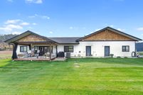 Lakefront Property for sale in Stevens County, Washington