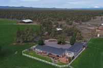 House for sale in Deschutes County, Oregon