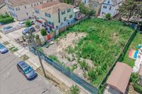 Land for sale in Queens County, New York