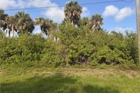 Land for sale in Charlotte County, Florida