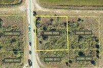 Homesite for sale in Lee County, Florida