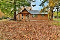 House for sale in Josephine County, Oregon
