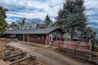 House for sale in Douglas County, Oregon