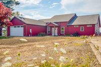 House for sale in Lincoln County, Oregon