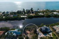 Lakefront Property for sale in Sarasota County, Florida