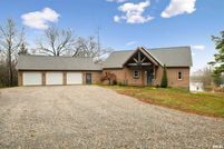 House for sale in Johnson County, Illinois