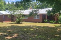 House for sale in Henderson County, Tennessee