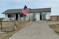 House for sale in Lake County, Oregon