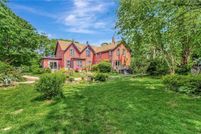 Waterfront Property for sale in Newport County, Rhode Island