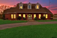 House for sale in Wood County, Texas