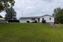 House for sale in Knox County, Illinois