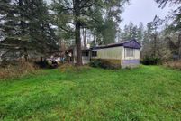 House for sale in Lane County, Oregon