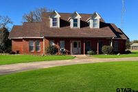 House for sale in Wood County, Texas