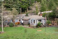 House for sale in Lincoln County, Oregon