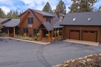 House for sale in Deschutes County, Oregon