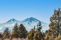 House for sale in Deschutes County, Oregon