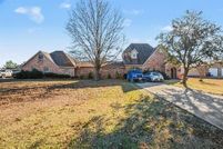 House for sale in Grayson County, Texas