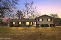 House for sale in Bullitt County, Kentucky