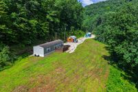 House for sale in Breathitt County, Kentucky