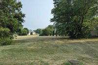 Homesite for sale in Stephenson County, Illinois