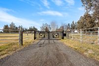 House for sale in Deschutes County, Oregon