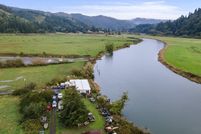 House for sale in Coos County, Oregon