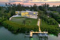 Lakefront Property for sale in Manatee County, Florida