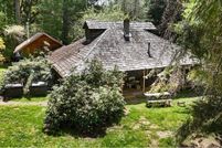 House for sale in Douglas County, Oregon