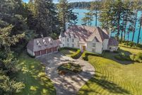 House for sale in Lane County, Oregon