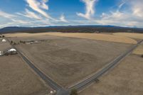 House for sale in Deschutes County, Oregon