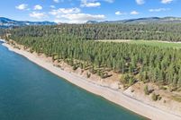 Lakefront Property for sale in Stevens County, Washington