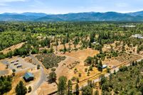 Lakefront Property for sale in Josephine County, Oregon