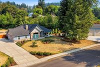 House for sale in Marion County, Oregon