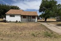 House for sale in Hutchinson County, Texas