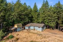 House for sale in Josephine County, Oregon