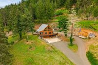 House for sale in Lane County, Oregon