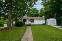 House for sale in Jasper County, Illinois