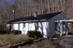 Farm and Ranch in Taylor County, Kentucky
