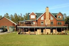Farm and Ranch in Caroline County, Virginia