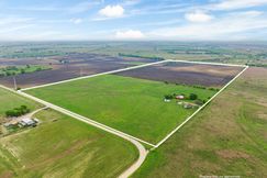 Farm and Ranch in Hill County, Texas