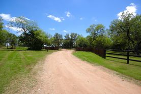 Farm and Ranch in Wilson County, Texas