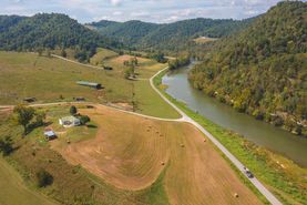 Farm and Ranch in Hancock County, Tennessee