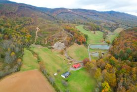 Farm and Ranch in Tazewell County, Virginia