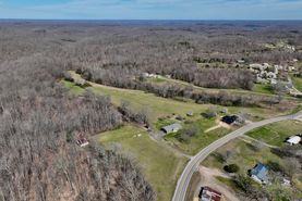 Farm and Ranch in Dickson County, Tennessee
