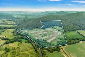 Farm and Ranch in Grundy County, Tennessee