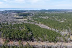 Farm and Ranch in Lancaster County, Virginia