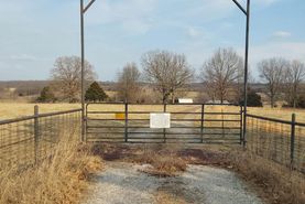 Farm and Ranch in Wright County, Missouri