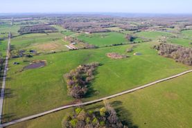 Farm and Ranch in Barry County, Missouri